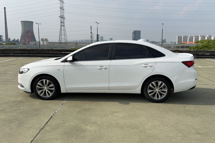 Used Buick GT 2018 18T Automatic Flagship Model Exterior 5