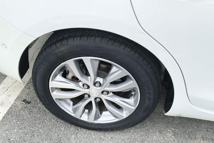 Used Buick GT 2018 18T Automatic Flagship Model Exterior 5