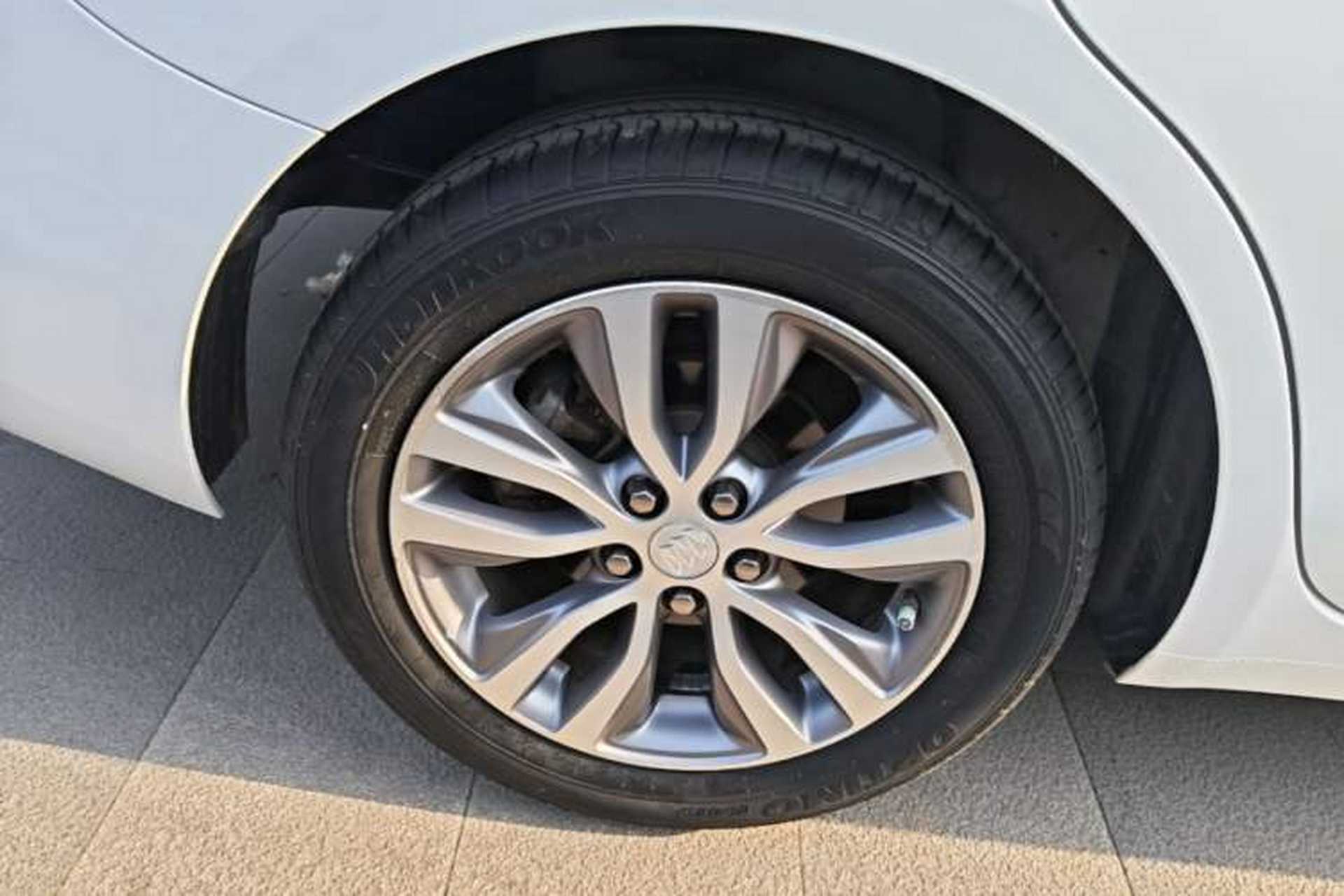 Used Buick GT 2018 18T Automatic Elite Model Exterior 5