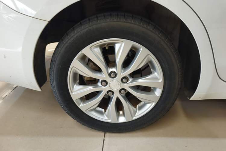 Used Buick GT 2018 15T Dual-Clutch Elite Model China V Standard Exterior 5