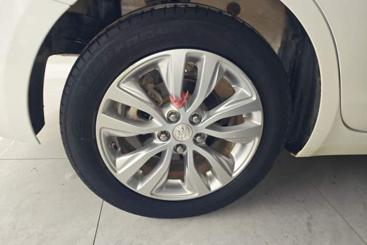 Used Buick GT 2018 15T Dual-Clutch Elite Model China V Standard Exterior 5