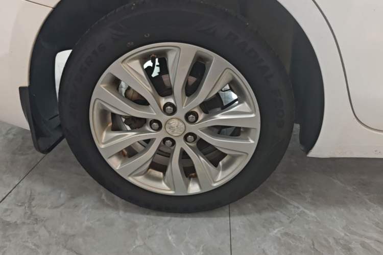 Used Buick GT 2018 15T Dual-Clutch Elite Model China V Standard Exterior 5
