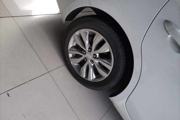 Used Buick GT 2018 15T Dual-Clutch Elite Model China V Standard Exterior 5
