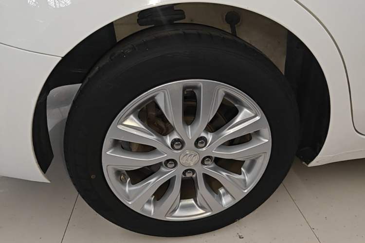 Used Buick GT 2018 15T Dual-Clutch Elite Model China V Standard Exterior 5
