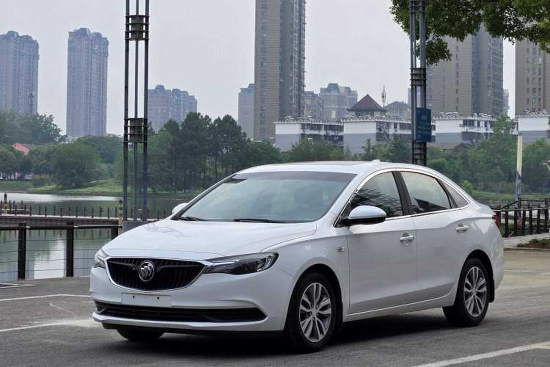 Used Buick GT 2018 18T Automatic Elite Model Front Left 45 Deg