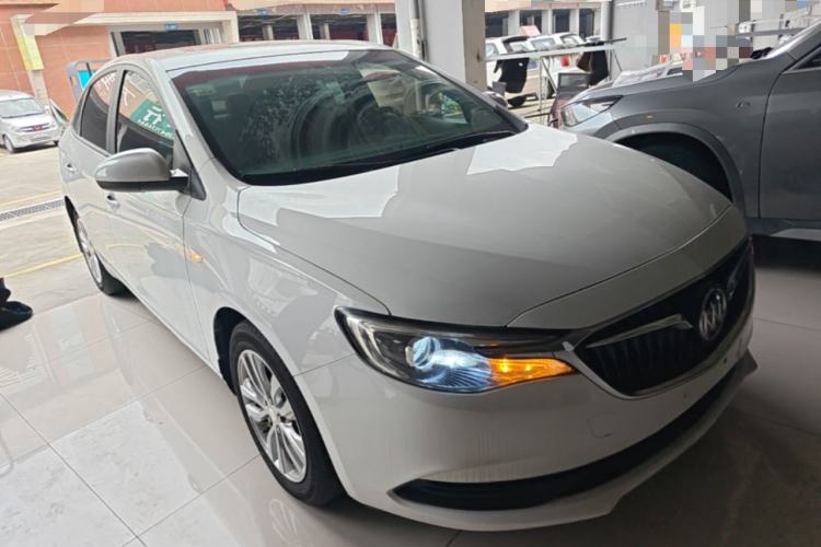 Used Buick GT 2018 15T Dual-Clutch Elite Model China V Standard Front Right 45 Deg