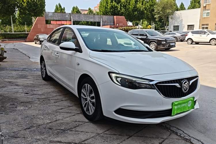 Used Buick GT 2018 18T Automatic Elite Model Front Right 45 Deg