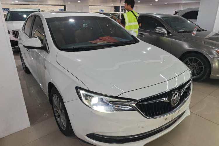 Used Buick GT 2018 18T Automatic Flagship Model Front Right 45 Deg