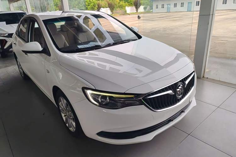 Used Buick GT 2018 15T Dual-Clutch Elite Model China V Standard Front Right 45 Deg
