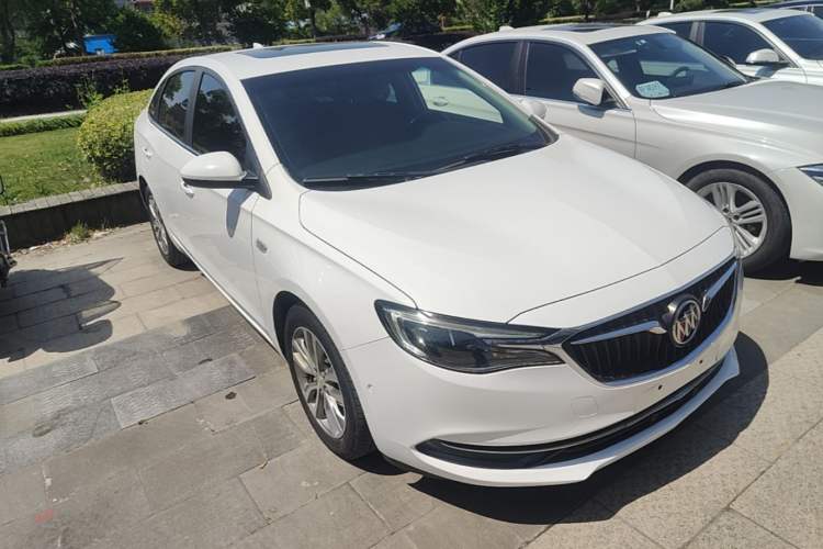 Used Buick GT 2018 18T Automatic Flagship Model Front Right 45 Deg