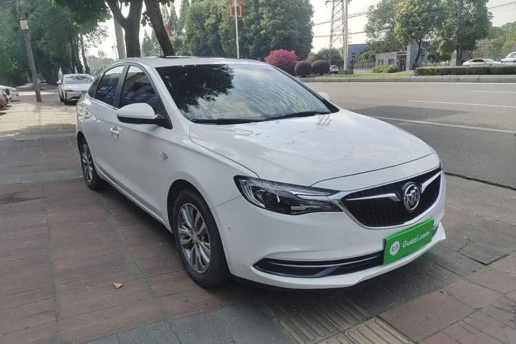 Used Buick GT 2018 18T Automatic Flagship Model Front Right 45 Deg