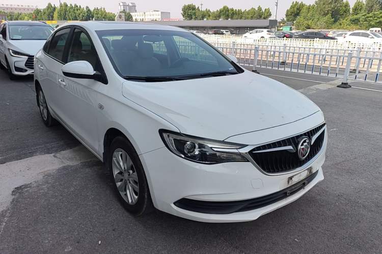 Used Buick GT 2018 15T Manual Elite Version China V Standard Front Right 45 Deg