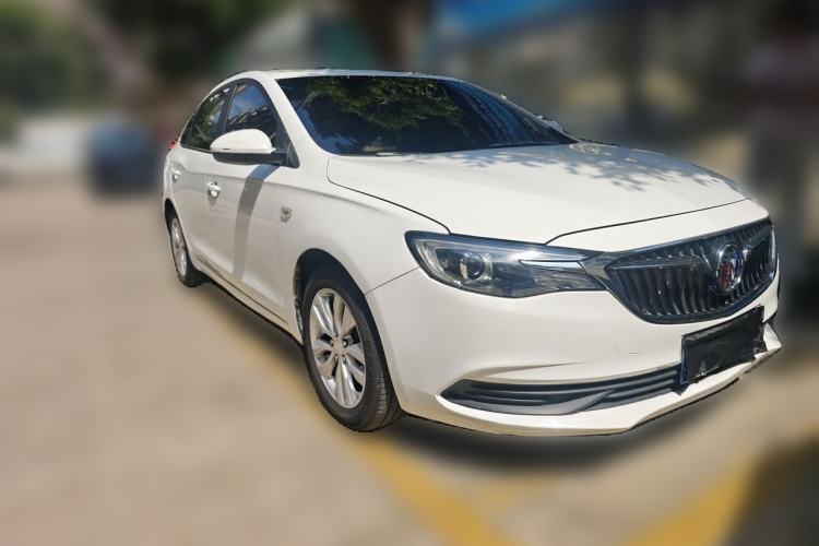 Used Buick GT 2018 15T Dual-Clutch Elite Model China V Standard Front Right 45 Deg