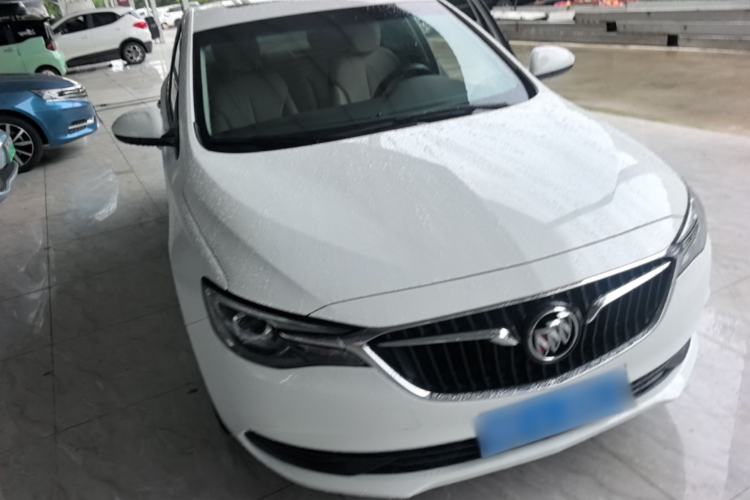 Used Buick GT 2018 15T Manual Elite Version China V Standard Front Right 45 Deg