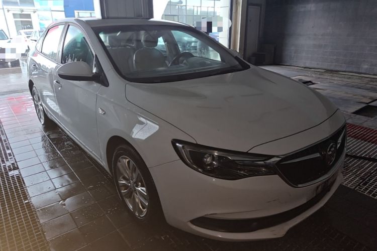 Used Buick GT 2018 15T Dual-Clutch Elite Model China V Standard Front Right 45 Deg