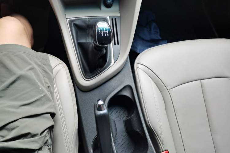 Used Buick GT 2018 15T Manual Elite Version China V Standard Gear Lever