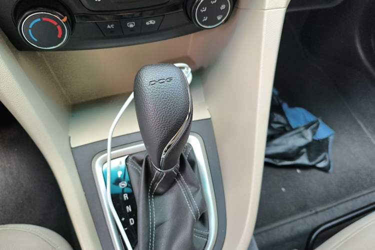 Used Buick GT 2018 15T Dual-Clutch Elite Model China V Standard Gear Lever