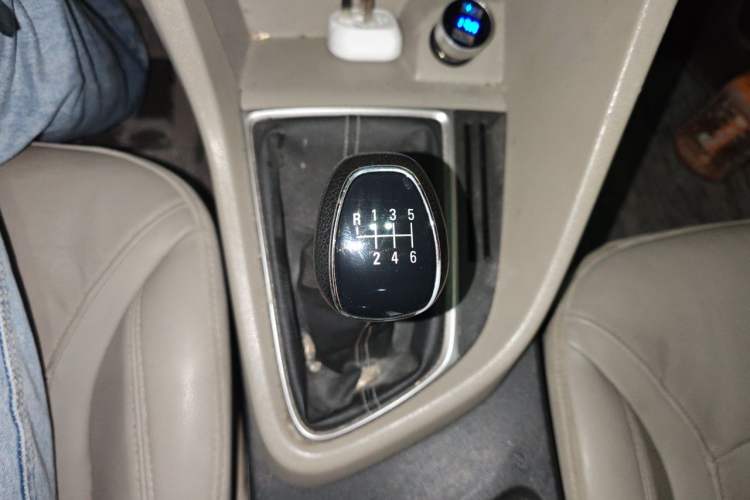 Used Buick GT 2018 15T Manual Elite Version China V Standard Gear Lever