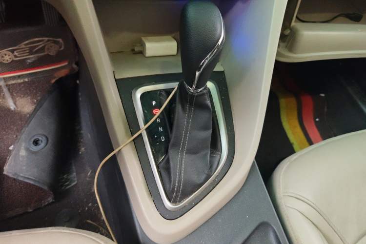 Used Buick GT 2018 15T Dual-Clutch Elite Model China V Standard Gear Lever