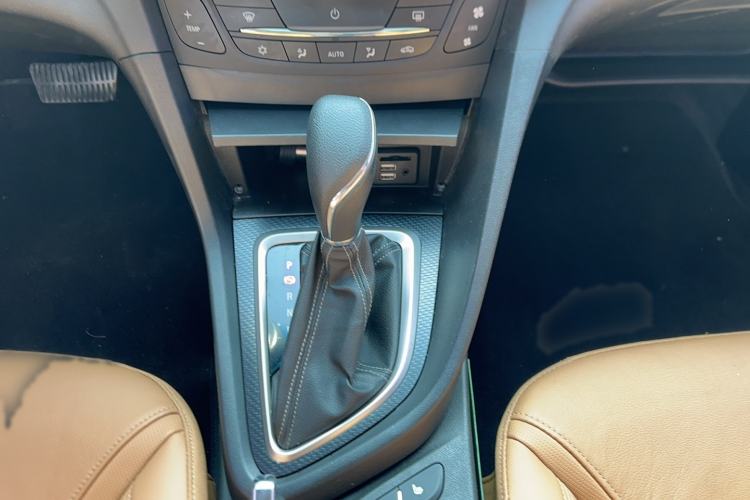 Used Buick GT 2018 18T Automatic Flagship Model Gear Lever