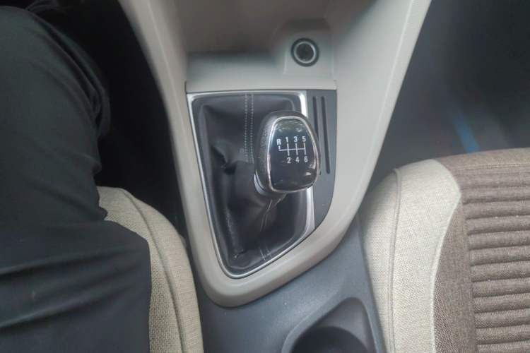 Used Buick GT 2018 15T Manual Elite Version China V Standard Gear Lever
