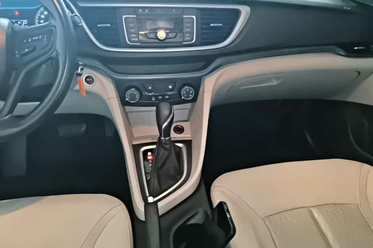 Used Buick GT 2018 15T Dual-Clutch Advanced Model China V Standard Gear Lever