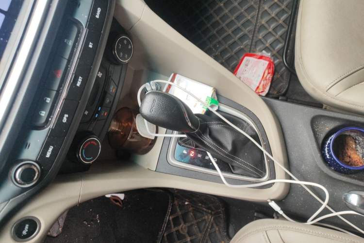 Used Buick GT 2018 15T Dual-Clutch Elite Model China V Standard Gear Lever