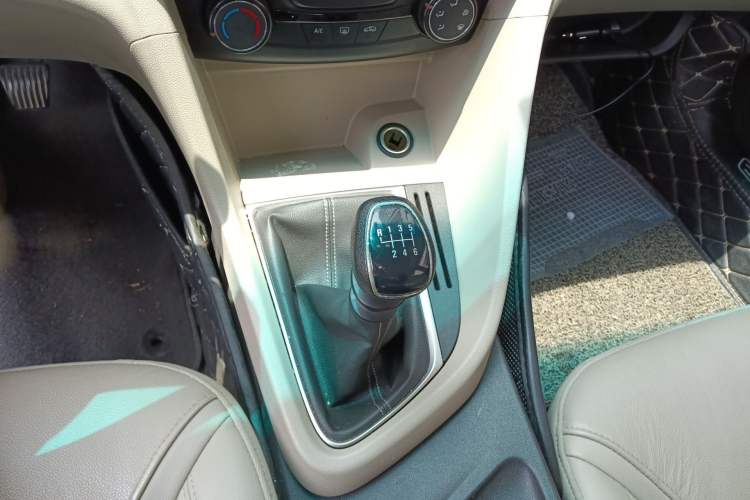Used Buick GT 2018 15T Manual Elite Version China V Standard Gear Lever