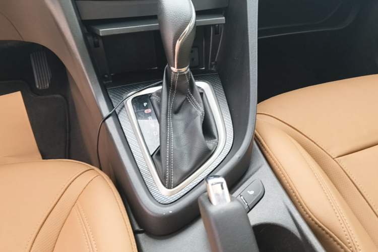 Used Buick GT 2018 18T Automatic Flagship Model Gear Lever