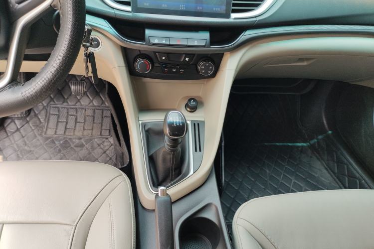 Used Buick GT 2018 15T Manual Elite Version China V Standard Gear Lever