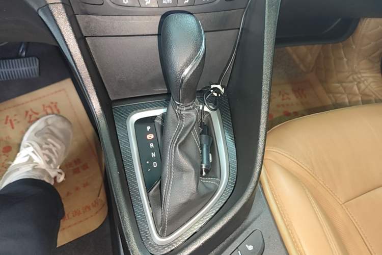 Used Buick GT 2018 18T Automatic Flagship Model Gear Lever