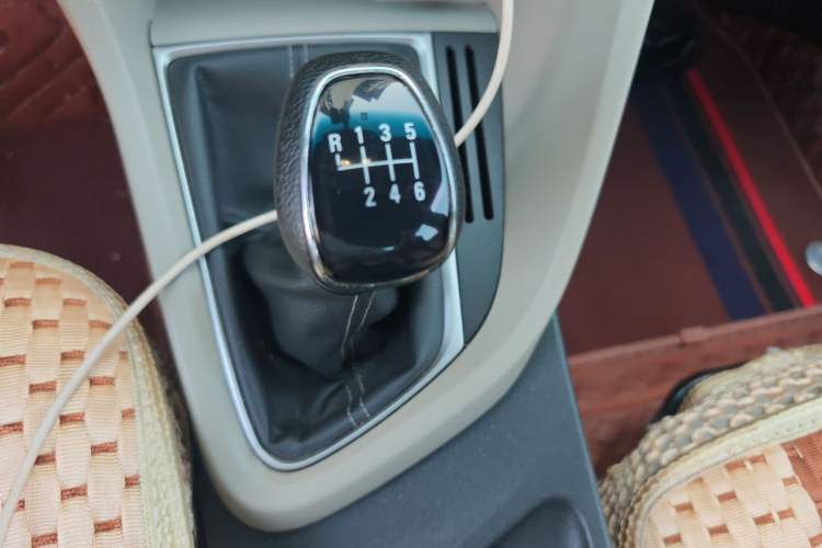 Used Buick GT 2018 15T Manual Elite Version China V Standard Gear Lever