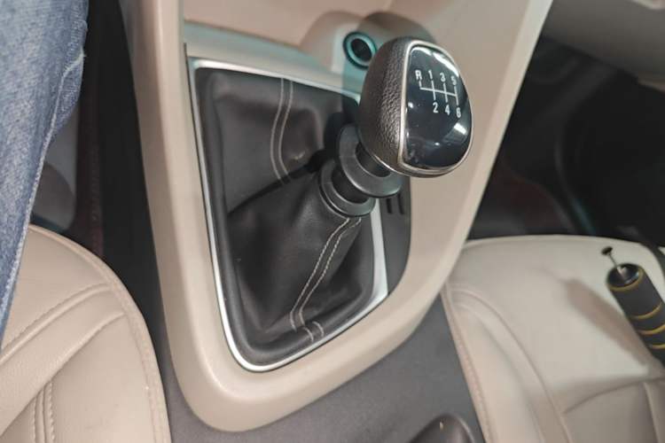 Used Buick GT 2018 15T Manual Elite Version China V Standard Gear Lever