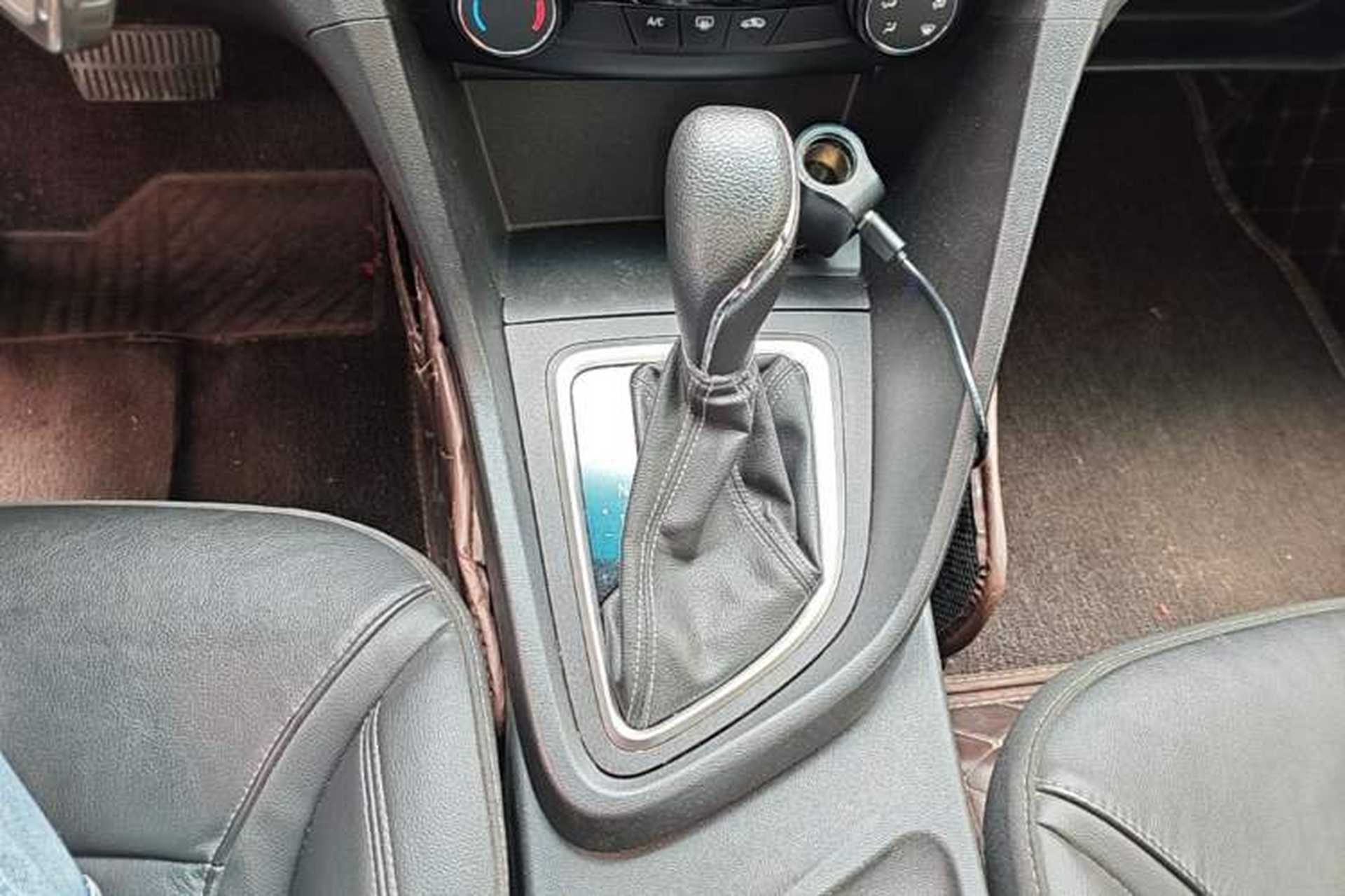 Used Buick GT 2018 18T Automatic Elite Model Gear Lever