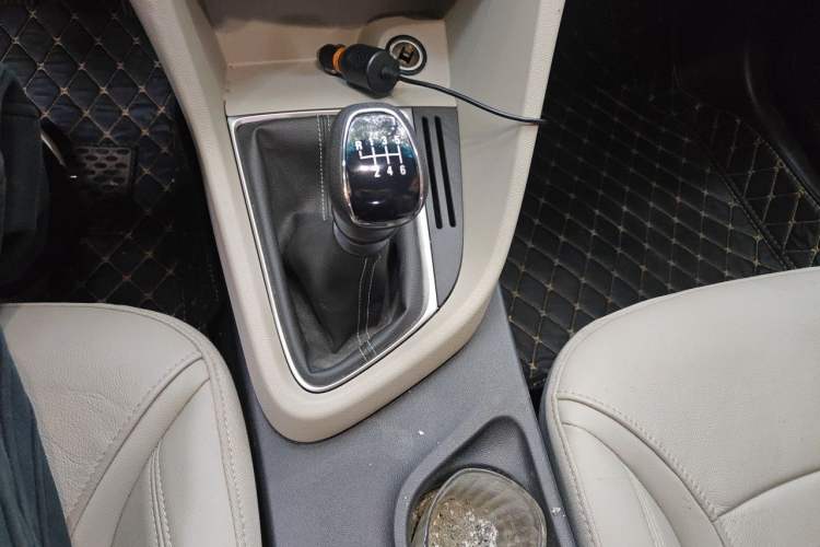 Used Buick GT 2018 15T Manual Elite Version China V Standard Gear Lever