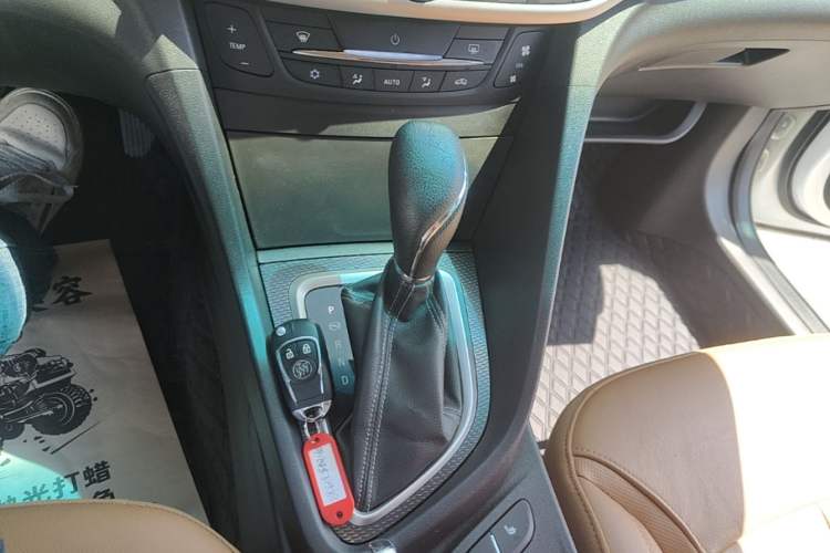 Used Buick GT 2018 18T Automatic Flagship Model Gear Lever