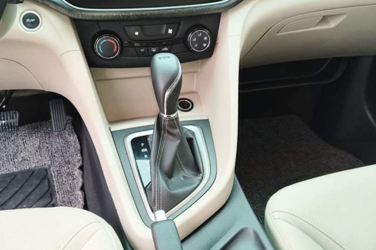 Used Buick GT 2018 15T Dual-Clutch Advanced Model China V Standard Gear Lever