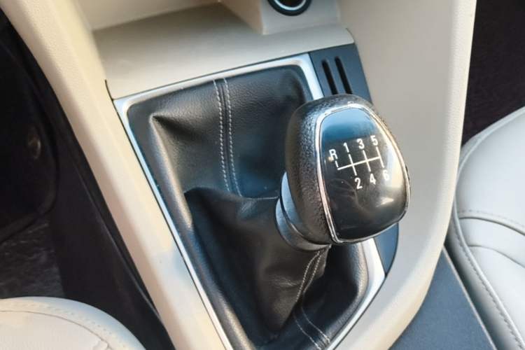 Used Buick GT 2018 15T Manual Elite Version China V Standard Gear Lever