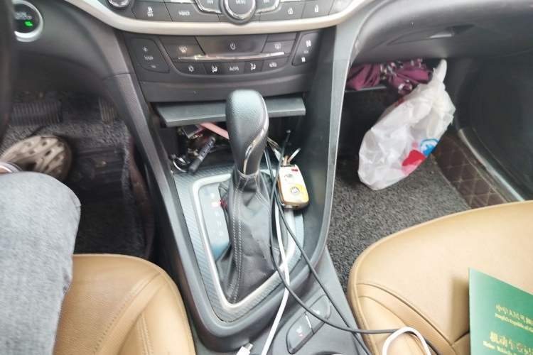 Used Buick GT 2018 18T Automatic Flagship Model Gear Lever