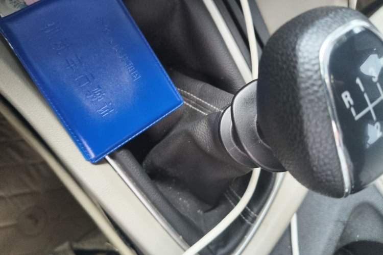 Used Buick GT 2018 15T Manual Elite Version China V Standard Gear Lever