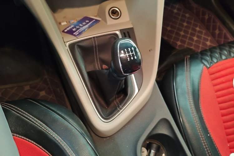 Used Buick GT 2018 15T Manual Entry-Level Version China V Standard Gear Lever