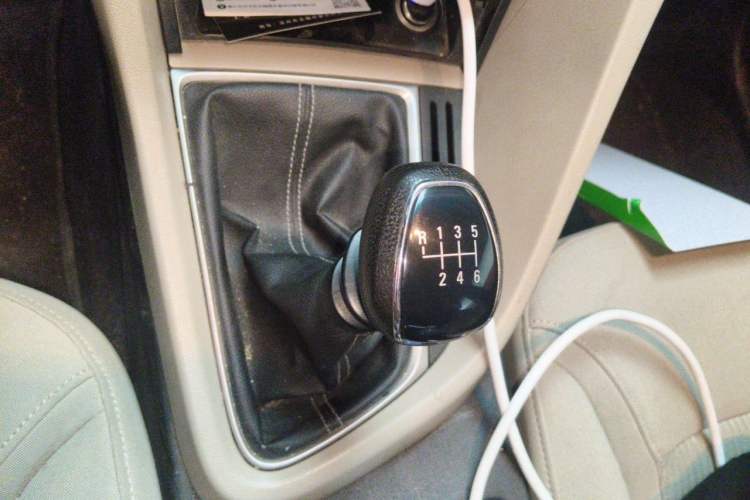Used Buick GT 2018 15T Manual Entry-Level Version China V Standard Gear Lever