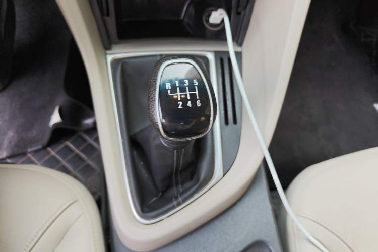 Used Buick GT 2018 15T Manual Elite Version China V Standard Gear Lever
