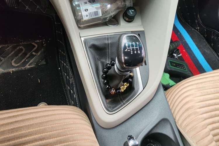 Used Buick GT 2018 15T Manual Elite Version China V Standard Gear Lever