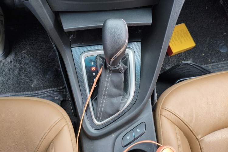 Used Buick GT 2018 18T Automatic Flagship Model Gear Lever