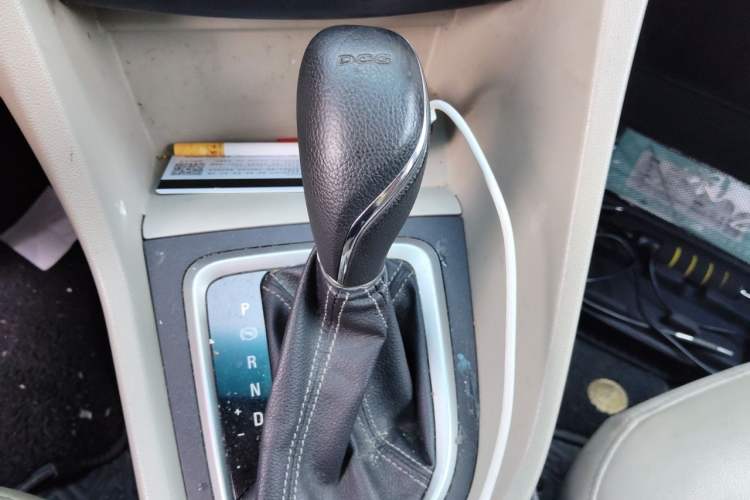 Used Buick GT 2018 15T Dual-Clutch Elite Model China V Standard Gear Lever