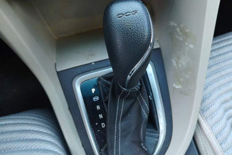 Used Buick GT 2018 15T Dual-Clutch Elite Model China V Standard Gear Lever