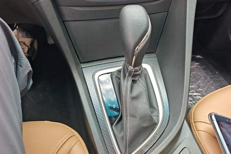 Used Buick GT 2018 18T Automatic Flagship Model Gear Lever