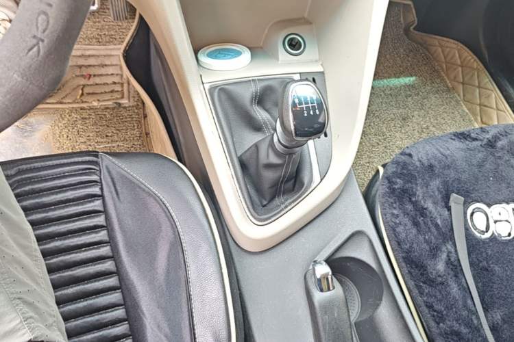 Used Buick GT 2018 15T Manual Entry-Level Version China V Standard Gear Lever