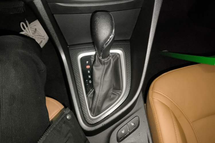 Used Buick GT 2018 18T Automatic Flagship Model Gear Lever